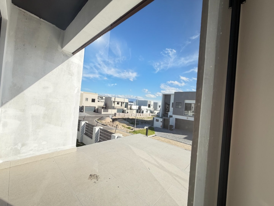 3 Bedroom Property for Sale in Sandown Western Cape